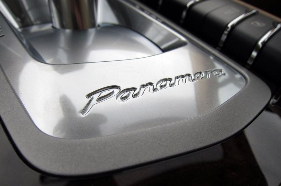  Porsche Panamera S Hybrid 2012 года  (фото 24 из 53)